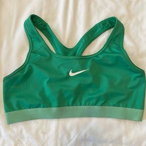 Nike sports bra, green